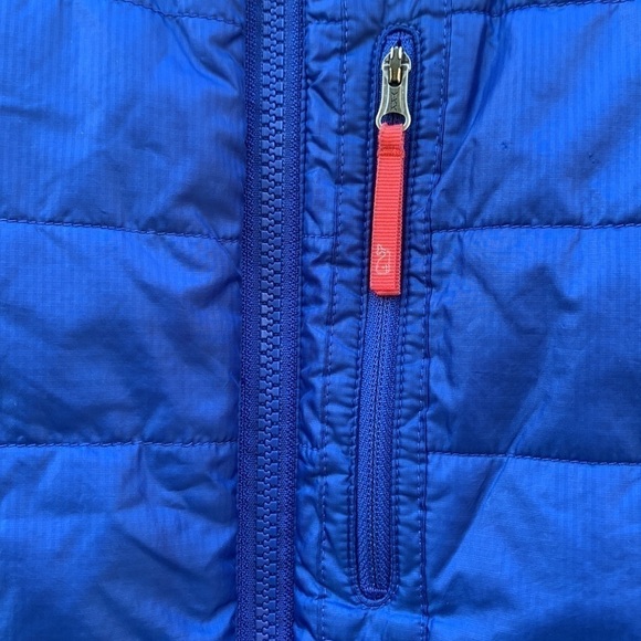 Vineyard vines Boy's Mountain Weekend Primaloft Full Zip Vest - Picture 5 of 12